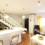 Fisherman's Townhouse At Old Town